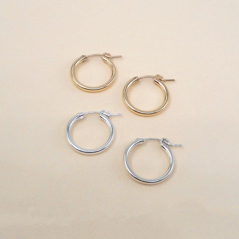 Medium Hinge Hoops